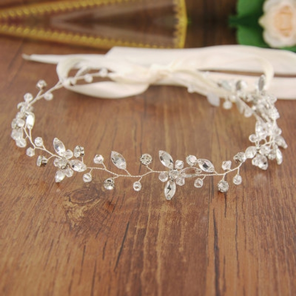 NWOT Wedding headband - Picture 3 of 3